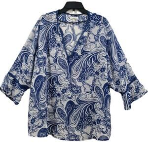 Susan Graver Women's Top Size 3X Blue White Paisley Floral Print V-Neck Vacation